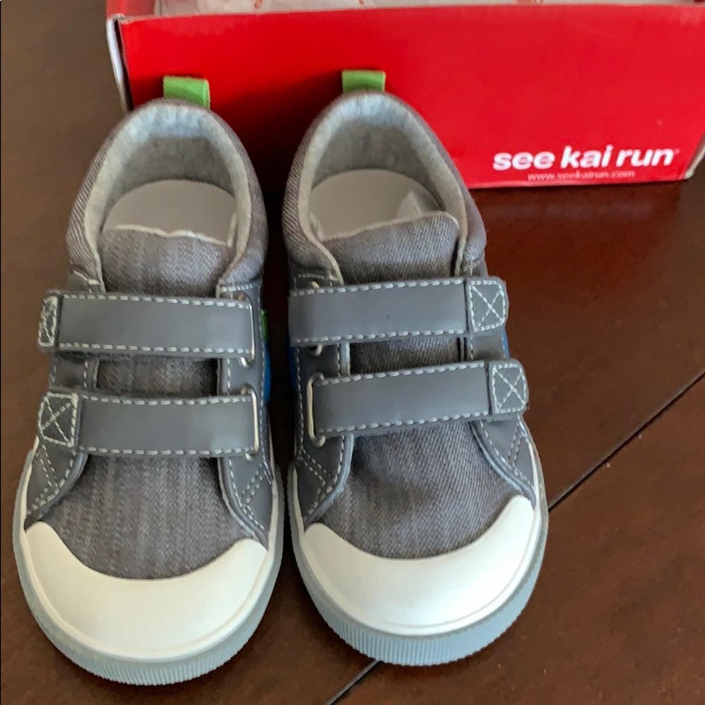 See Kai run gray denim boys shoes size 7.5